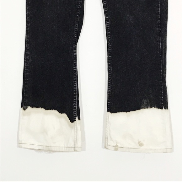 Bleached Riders Instantly Slim High-Waist Mom Jean - Picture 3 of 15